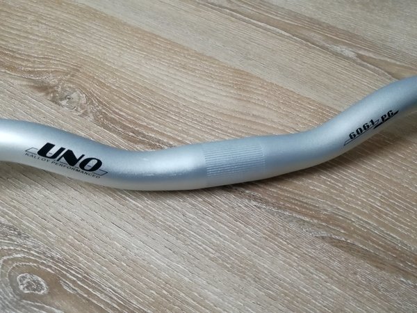 Uno Kalloy Riser Bar Lenker Alu 6061 Fahrrad MTB Downhill 25,4mm, 620mm silber